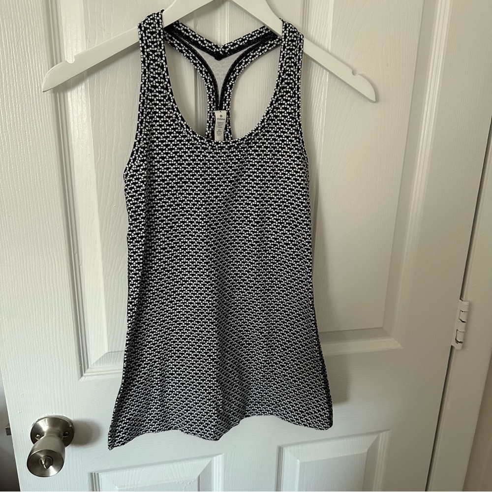 Lululemon Black and White Tank Top